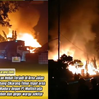 VIDEO: Kebakaran Lapak Madura CIkarang Timur dari Ponsel Warga, Api Berkobar Mengerikan