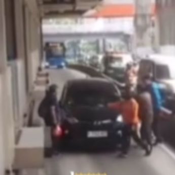 Diduga Hendak Kabur, Pelaku Tabrak Lari Terjebak di Jalur Transjakarta