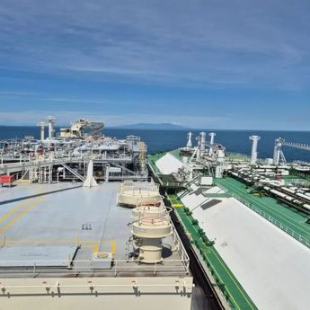 Jaga Ketahanan Energi Nasional, PGN Tambah Pasokan LNG 130.000 m3 dari Papua