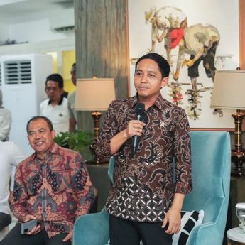 Menhut Raja Juli Soroti Pentingnya Tata Kelola Kawasan Hutan yang Berkeadilan