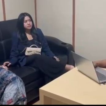 Selain Bikin Grup WhatsApp dan Siapkan Kurir, Jonathan Frizzy Pastikan Liquid Lolos Bea Cukai