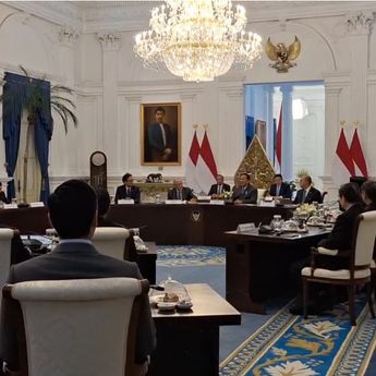 Prabowo Berikan Bintang Kehormatan Tertinggi kepada Bill Gates