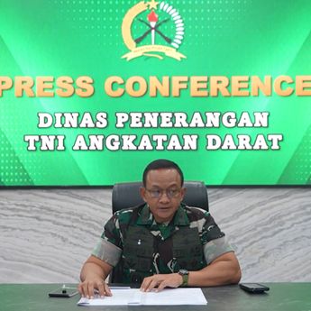 TNI AD Kawal Pemakaman Korban Ledakan Amunisi di Garut dengan Dukungan Penuh