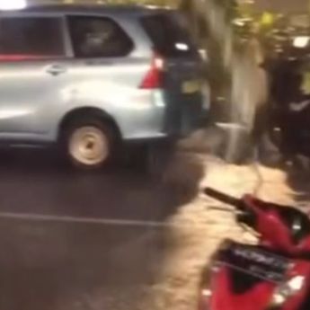 Hujan Deras dan Angin Kencang Guyur Bekasi, Sejumlah Ruas Jalan Tergenang Air