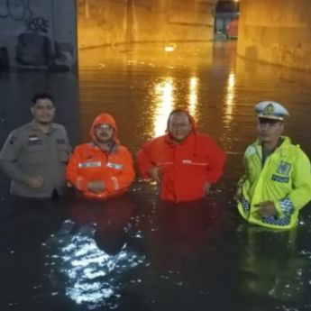 Banjir Landa Kolong Tol Meruya Hingga 90 Cm, Kini Sudah Bisa Dilalui Kendaraan