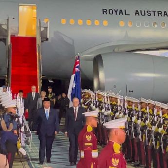 PM Australia Tiba, Tandai Kunjungan Resmi 3 Hari di Indonesia