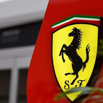 Mobil Listrik Pertama Ferrari Diharapkan Tingkatkan Penjualan di Pasar China