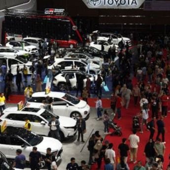 Penjualan Mobil dan Motor Terjun Bebas, Industri Otomotif RI Dihantui Awan Gelap