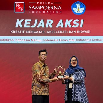 Buah Sukses Program Transformasi Sekolah, Pegadaian Raih Penghargaan “Program Paling Berkelanjutan” di Rangkaian Peringatan Hardiknas