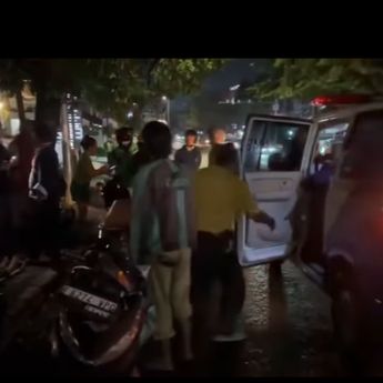 VIDEO: Kabel Melintang Hantam Pengendara Motor Sampai Terluka Parah