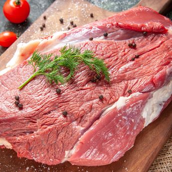7 Tips Memasak Daging Sapi yang Empuk, Lezat dan Tak Berbau