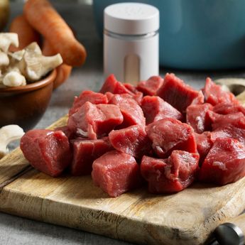 Jangan Salah Pilih! Ini Ciri-Ciri Daging Kambing dan Sapi yang Masih Segar