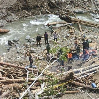 Banjir Bandang-Longsor di Pegunungan Papua Barat, 9 Orang Tewas