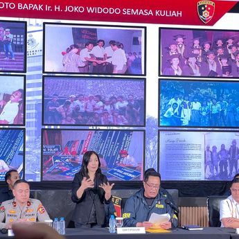 Sah! Jokowi Terbukti Alumni UGM