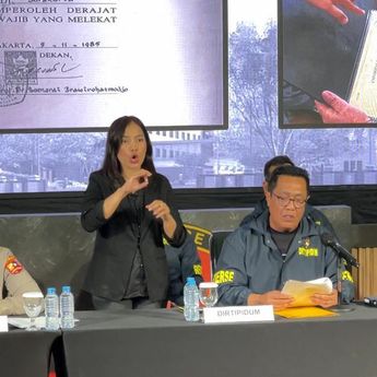 Bareskrim Pastikan Ijazah S1 UGM Jokowi Asli!