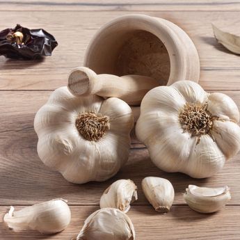 Mengenal Bawang Hitam, Herbal Fermentasi dengan Segudang Manfaat