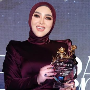 Mengapa Syahrini Sabet Penghargaan di Cannes 2025