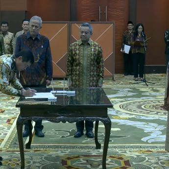 Sri Mulyani Resmi Lantik Letjen Djaka hingga Bimo Wijayanto