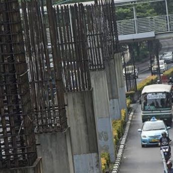 Pramono Janji Bereskan Tiang Monorel yang Mangkrak 21 Tahun Lalu