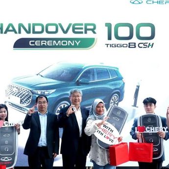 Chery Serahkan 100 Unit TIGGO 8 CSH ke Konsumen Indonesia, Chairman Chery Hadir Langsung