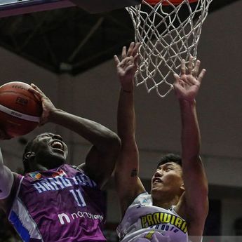 Tak Terbendung! Prawira Bandung Kembali Taklukan Hangtuah Jakarta 64-55