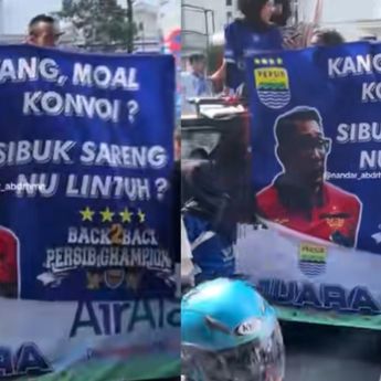 Viral Spanduk Sindir Ridwan Kamil Tak Ikut Konvoi Kemenangan Persib