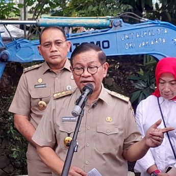 Pramono Bakal Percantik Kali Ciliwung di Kebon Melati Tanah Abang