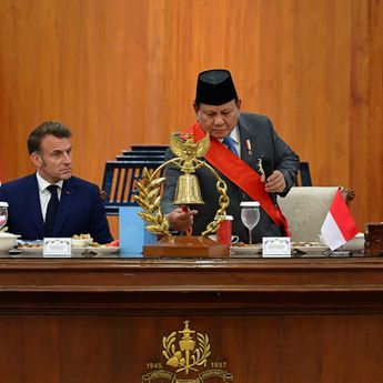 Hangat dan Bersahaja, Presiden Prabowo dan Presiden Macron Makan Siang Bersama Taruna Akmil
