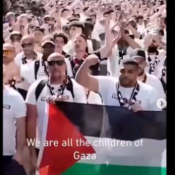 Dukung Palestina, Suporter PSG: Kami Anak-anak Gaza!