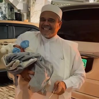 Istri Habib Rizieq Lahirkan Putra Pertama, Diberi Nama Abdullah