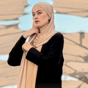 Kimberly Ryder Ngaku Stres Lantaran Visa Haji Furoda Tak Terbit
