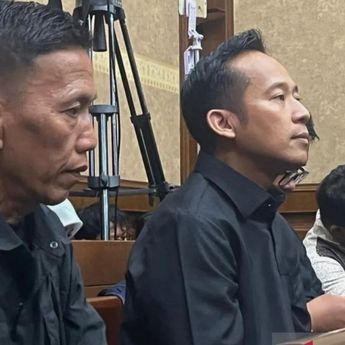 Politikus PDIP Hadiri Sidang Hasto, Termasuk Denny Cagur 