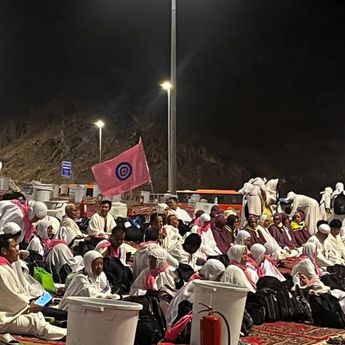 Ratusan Ribu Jemaah Indonesia Padati Muzdalifah