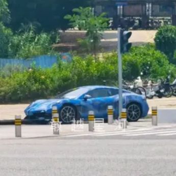 Denza Z Versi Produksi Tertangkap Kamera, Usung Gaya Mirip Porsche 911