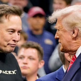 Trump Soroti Elon Musk Saat Saham Tesla Terjun Bebas