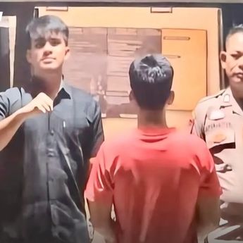Pedagang Sate Ditikam Pembeli Gegara Kecap Encer dan Tusukannya Kotor