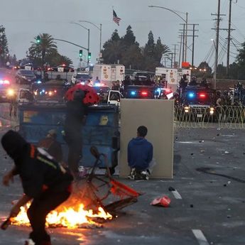 Hadapi Gelombang Protes Imigrasi di LA, Trump Turunkan Pasukan Garda Nasional