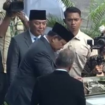 Prabowo Luncurkan Kendaraan Taktis Listrik ‘Pandu’ MV3 EV Buatan Pindad