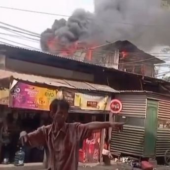 Kebakaran Terjadi di Marunda Jakut, Dekat Kolong Jembatan