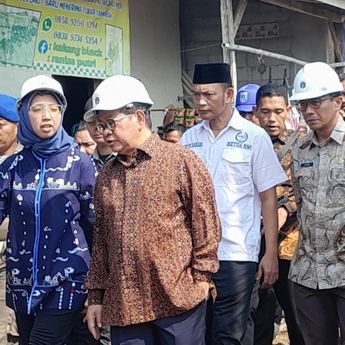 Pramono Tinjau Proyek Tanggul Rob Muara Angke