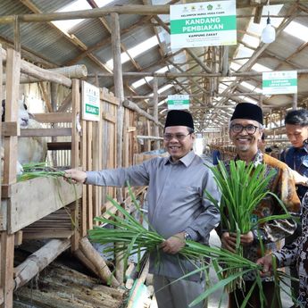 Tingkatkan Kesejahteraan Mustahik, BAZNAS RI Resmikan Balai Ternak di Cirebon