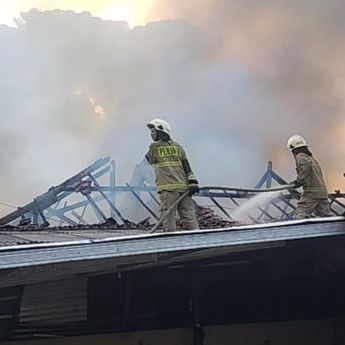 Kebakaran Mess Sepolwan Diduga Dipicu Colokan Listrik, 3 Keluarga Terdampak