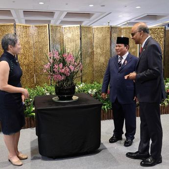 Presiden Prabowo Beri Nama Anggrek “Paraphalante Dora Sigar Soemitro” dalam Kunjungan Kenegaraan di Singapura