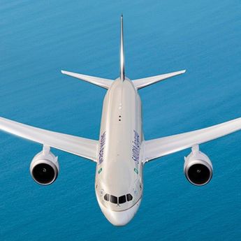 Polisi Kerahkan Tim Penjinak Bom Amankan Pesawat Saudi Airlines yang Mendarat Darurat di Kualanamu