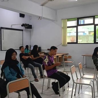 Ramai Orang Tua Bingung Dapat Penolakan di Sistem SPMB Jakarta Gara-Gara Masalah KK