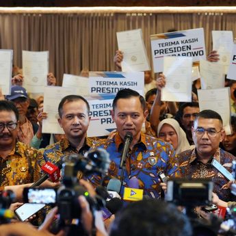 Terima SHM Usai 24 Tahun, Transmigran Lokal Sukabumi: Terima Kasih Presiden Prabowo