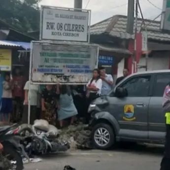 Ambulans di Cirebon Tabrak 2 Motor, 1 Tewas