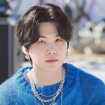 Pesan Haru Suga BTS Pasca Bebas Wamil Hari Ini