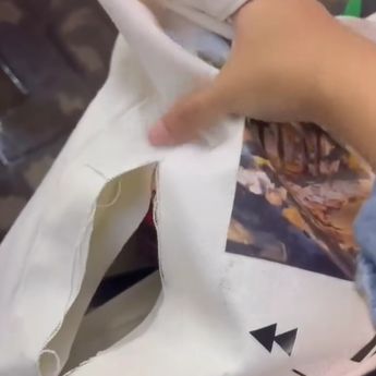 Ngeri! Ibu-ibu jadi Korban Copet di PRJ, Tasnya Disilet