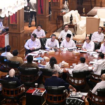 Prabowo Perkuat Ekonomi Desa lewat Koperasi Merah Putih